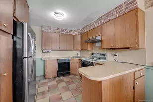 9-21 127th St, College Point, NY 11356 - Photo 5