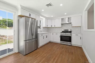 27 New Avenue, Wyandanch, NY 11798 - Photo 3