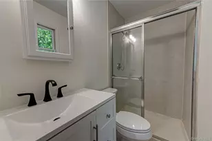 25 Camelot Dr, Centereach, NY 11720 - Photo 19