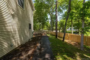 25 Camelot Dr, Centereach, NY 11720 - Photo 29