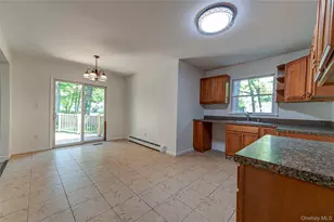 25 Camelot Dr, Centereach, NY 11720 - Photo 23