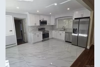 7 Roosevelt Avenue, Greenlawn, NY 11740 - Photo 5