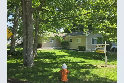 7 Roosevelt Avenue, Greenlawn, NY 11740 - Photo 3