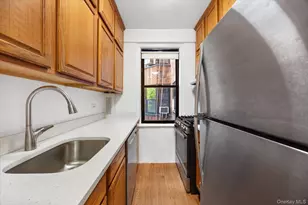 70 Park Terrace W, New York, NY 10034 - Photo 11