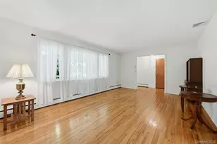 34 Bolan Dr, Huntington Station, NY 11746 - Photo 11