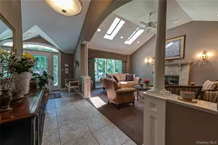 3 Hunter Ct, Dix Hills, NY 11746 - Photo 5