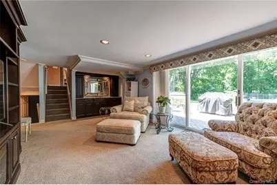 3 Hunter Court, Dix Hills, NY 11746 - Photo 13