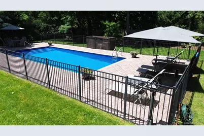 3 Hunter Court, Dix Hills, NY 11746 - Photo 31