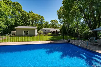3 Hunter Court, Dix Hills, NY 11746 - Photo 33
