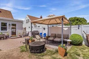 111 Birch Ln, Valley Stream, NY 11581 - Photo 23
