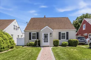 111 Birch Ln, Valley Stream, NY 11581 - Photo 1
