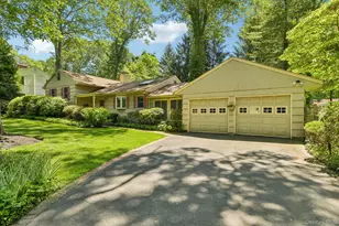 47 Mayfair Dr, Huntington, NY 11743 - Photo 3