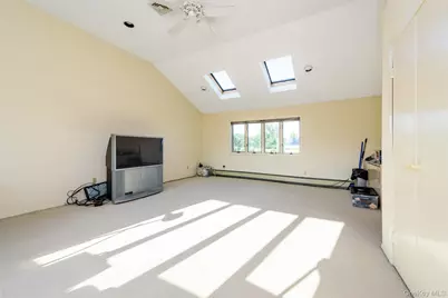 3375 Fairway Road, Oceanside, NY 11572 - Photo 19