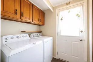 83 Knapp Rd, Mastic Beach, NY 11951 - Photo 15