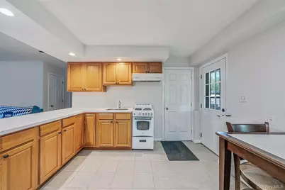 20 Rochelle Court, Amityville, NY 11701 - Photo 13