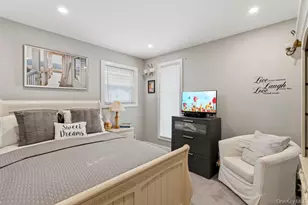 282 W 22nd St, Deer Park, NY 11729 - Photo 17