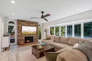 27 Hennessy Dr Dr, Huntington, NY 11743 - Photo 7