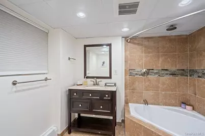 27 Hennessy Drive Drive, Huntington, NY 11743 - Photo 27
