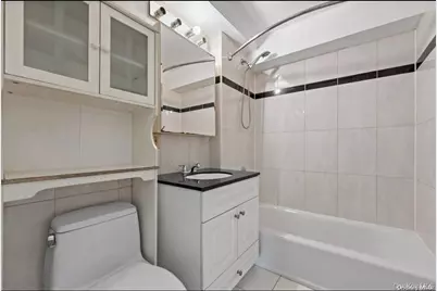 6434 Grand Central Parkway #2B, Forest Hills, NY 11375 - Photo 9