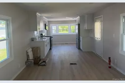 70 Revere Drive, Bohemia, NY 11716 - Photo 5