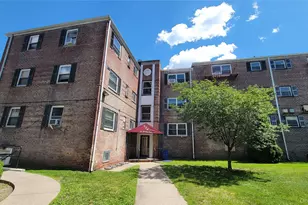 111-09 66th Rd, Forest Hills, NY 11375 - Photo 3