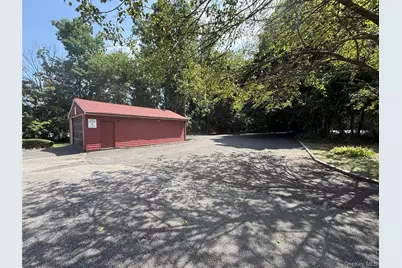 2566 Middle Country Road, Centereach, NY 11720 - Photo 11