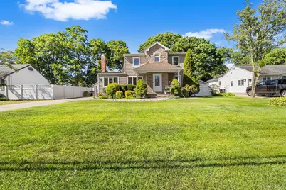 113 Duffy Place, West Islip, NY 11795 - Photo 1