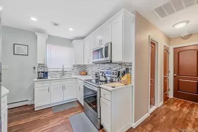 9 Sylvan Street, Bay Shore, NY 11706 - Photo 9