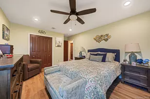 9 Sylvan St, Bay Shore, NY 11706 - Photo 13