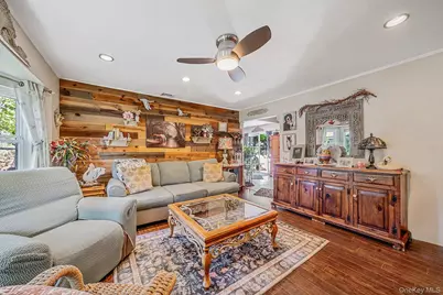 58 Royal Avenue, Flanders, NY 11901 - Photo 7
