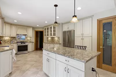 42 Cliff Road, Port Jefferson, NY 11777 - Photo 11