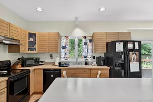 335 Laroe Rd, Chester, NY 10918 - Photo 5