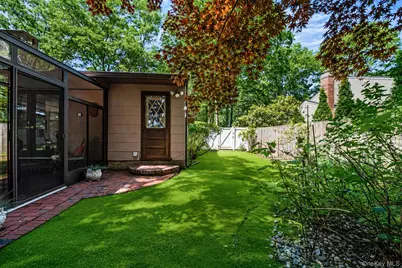 96 Fulton Boulevard, Commack, NY 11725 - Photo 5