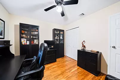 96 Fulton Boulevard, Commack, NY 11725 - Photo 33