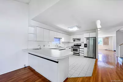 3325 149th Place, Flushing, NY 11354 - Photo 15