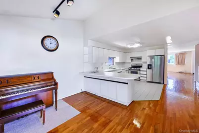 3325 149th Place, Flushing, NY 11354 - Photo 9