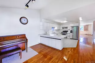 33-25 149th Pl, Flushing, NY 11354 - Photo 9