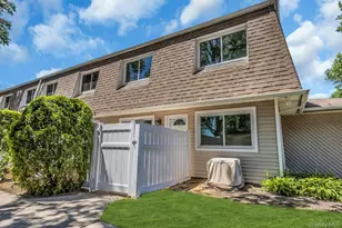 206 Storm Dr, Holtsville, NY 11742 - Photo 3
