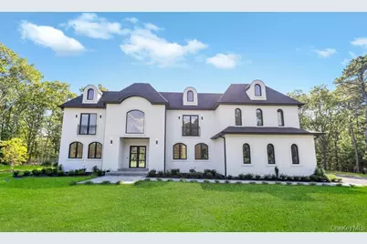 15 Folger Lane, Dix Hills, NY 11746 - Photo 1