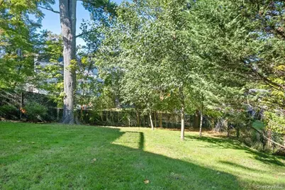 97 Runyon Place, Scarsdale, NY 10583 - Photo 19