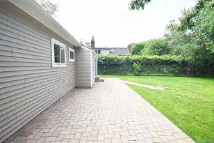 16 Lincoln Dr, Oakdale, NY 11769 - Photo 23