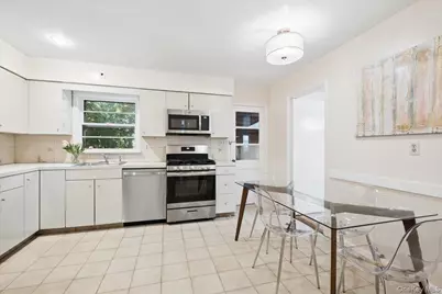 193 Rogers Drive, Scarsdale, NY 10583 - Photo 7