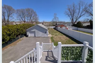 643 Midvale Avenue, East Meadow, NY 11554 - Photo 3