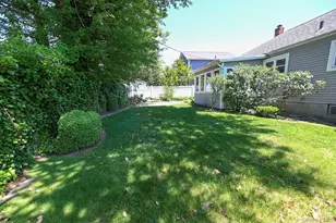 14 Webb Hill Rd, Great Neck, NY 11020 - Photo 25