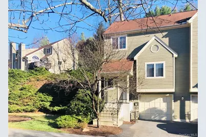 301 Kensington Way, Mount Kisco, NY 10549 - Photo 1