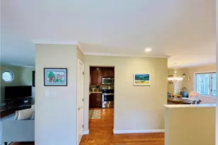 301 Kensington Way, Mount Kisco, NY 10549 - Photo 11