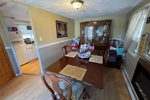 812 S 6th St, Lindenhurst, NY 11757 - Photo 9