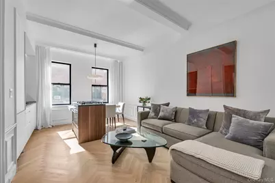 18 W 70 Street #9-H, New York, NY 11023 - Photo 3