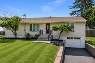145 Wawayanda Ave, Middletown, NY 10940 - Photo 3