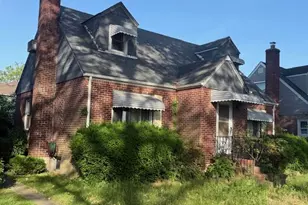 38 Pearl St, New Hyde Park, NY 11040 - Photo 5